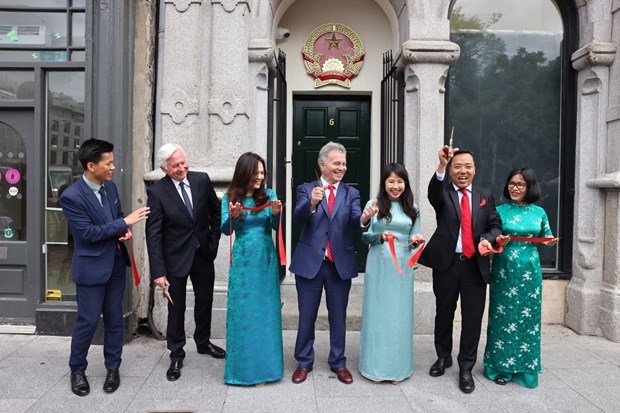 Honorary Consulate Office of Vietnam in Dublin makes debut